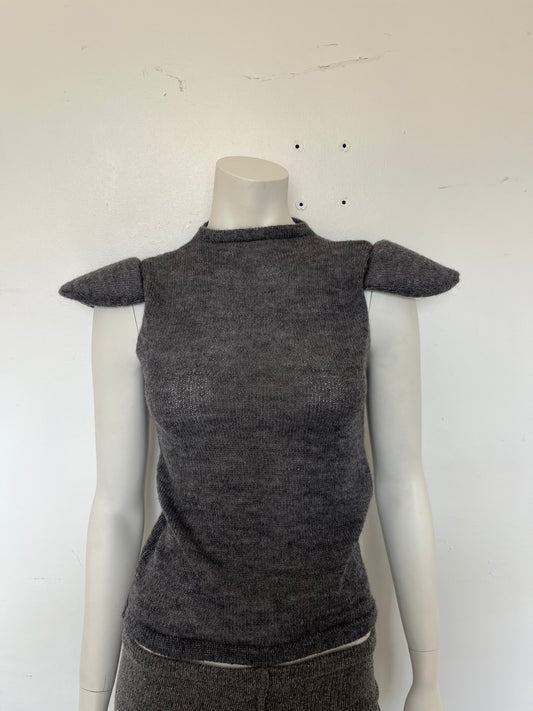 Shoulder pad top - grey
